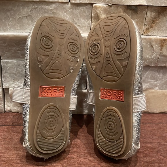 Michael Kors Rosie Shoe - Picture 7 of 8